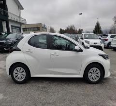 Auto - Toyota yaris 1.5 hybrid 5p. active