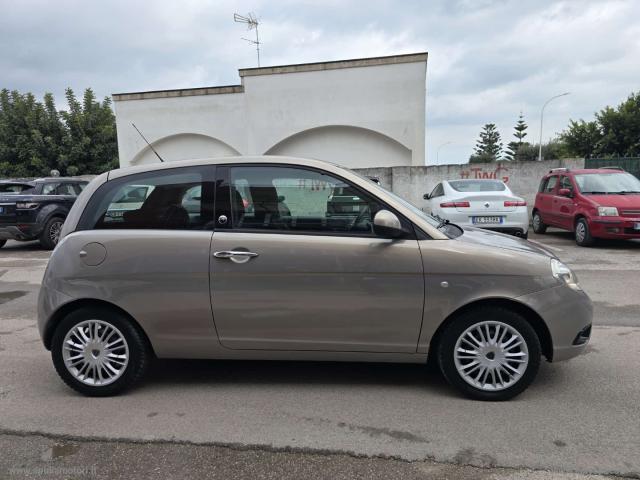 Auto - Lancia ypsilon 1.4 oro ecochic gpl