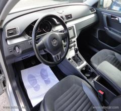 Auto - Volkswagen passat var. 2.0 tdi highline bluem.tech