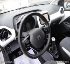 Auto - Peugeot 108 puretech 82 5p. allure