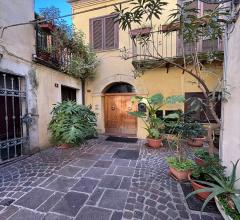 Casa indipendente in vendita a chieti centro storico