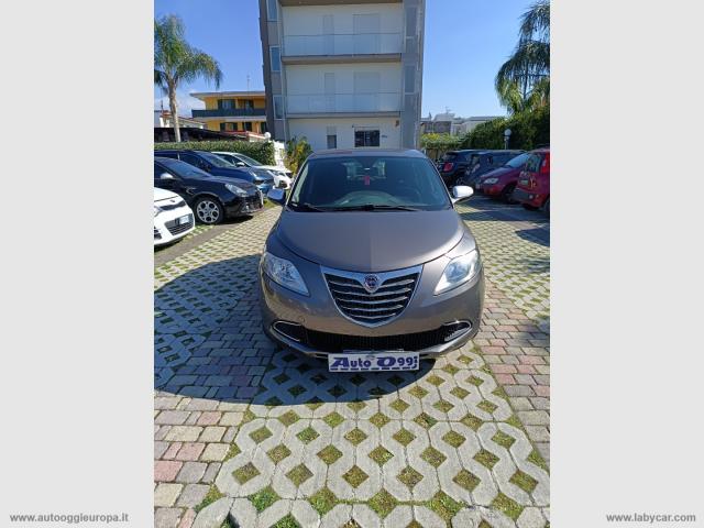 Lancia ypsilon 1.2 69 cv 5p. gold