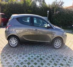 Auto - Lancia ypsilon 1.2 69 cv 5p. gold