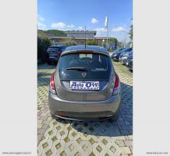 Auto - Lancia ypsilon 1.2 69 cv 5p. gold