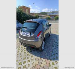 Auto - Lancia ypsilon 1.2 69 cv 5p. gold