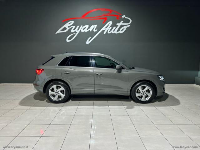 Audi q3 35 tfsi s tronic s line edition