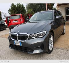 Auto - Bmw 318d touring business advantage aut.