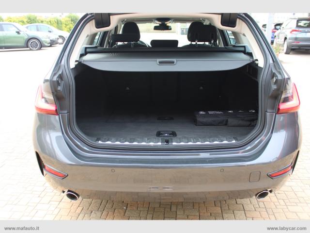 Auto - Bmw 318d touring business advantage aut.