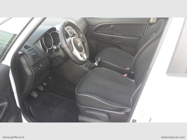 Auto - Kia venga 1.4 cvvt lx easy neo-patentato