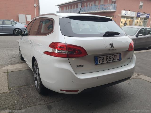 Auto - Peugeot 308 bluehdi 120 s&s sw allure