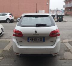 Auto - Peugeot 308 bluehdi 120 s&s sw allure