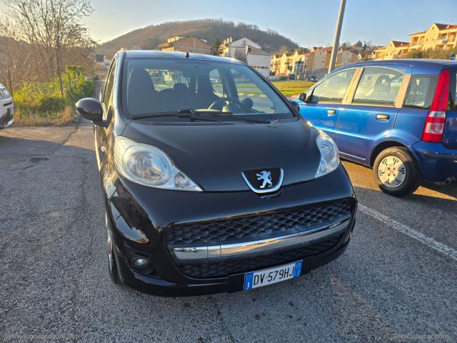 Peugeot 107 1.0 68 cv 5p. sweet years