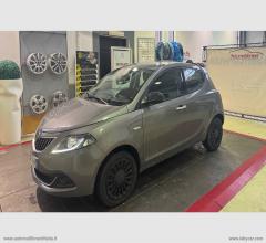 Lancia ypsilon 1.0 firefly 5p.s&s hybrid silver