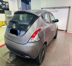 Auto - Lancia ypsilon 1.0 firefly 5p.s&s hybrid silver