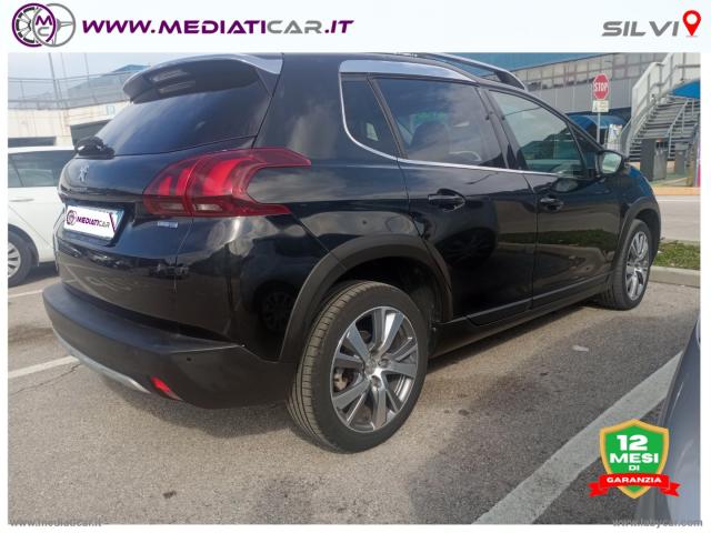 Auto - Peugeot 2008 bluehdi 100 black matt