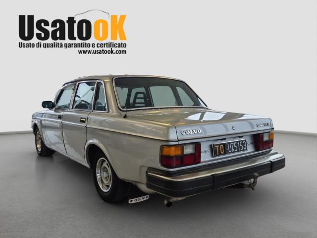 Auto - Volvo 244 gle 770