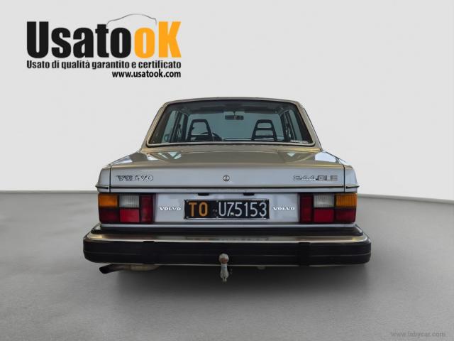 Auto - Volvo 244 gle 770