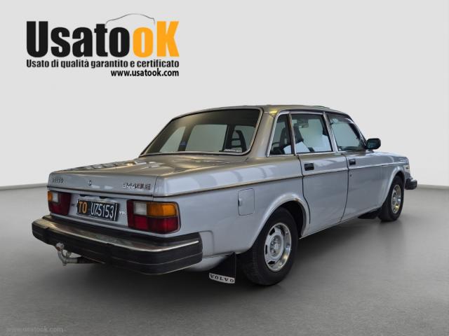 Auto - Volvo 244 gle 770