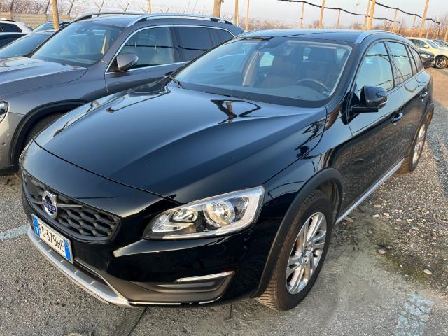 Volvo v60 cross country d3 geartronic business