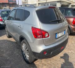 Auto - Nissan qashqai 2.0 4wd n-tec