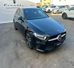 Auto - Mercedes-benz a 200 d automatic executive