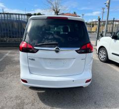 Auto - Opel zafira tourer 2.0 cdti 110 cv cosmo