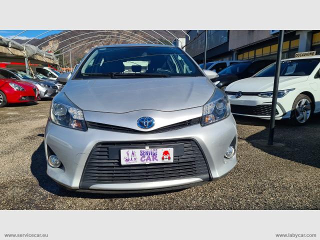 Auto - Toyota yaris 1.5 hybrid 5p. active