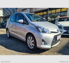 Auto - Toyota yaris 1.5 hybrid 5p. active