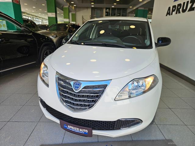 Auto - Lancia ypsilon 1.3 mjt 95 cv 5p. s&s elefantino