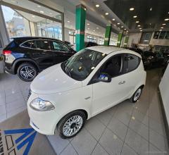 Auto - Lancia ypsilon 1.3 mjt 95 cv 5p. s&s elefantino