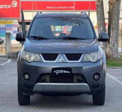 Auto - Mitsubishi outlander 2.0 di-d intense dpf