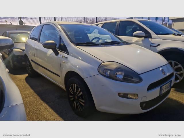 Auto - Fiat punto 1.4 8v 3p. natural power young