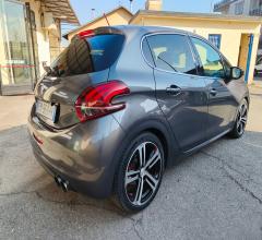 Auto - Peugeot 208 bluehdi 120 s&s 5p. gt line