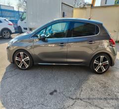 Auto - Peugeot 208 bluehdi 120 s&s 5p. gt line