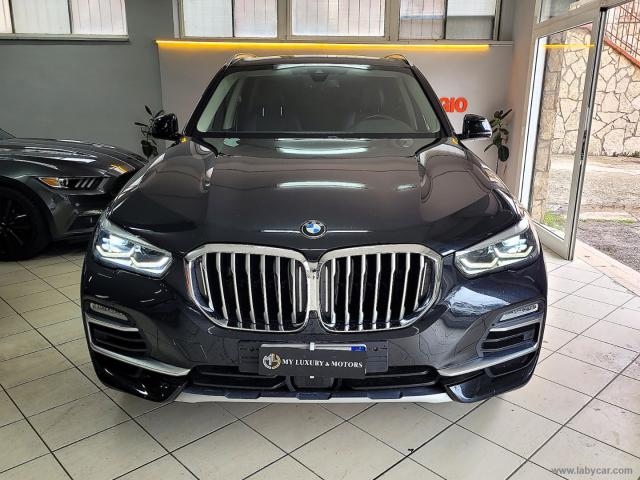 Auto - Bmw x5 xdrive30d xline