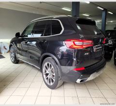 Auto - Bmw x5 xdrive30d xline