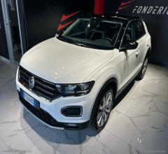 Auto - Volkswagen t-roc 1.6 tdi scr advanced bluemot.tech.