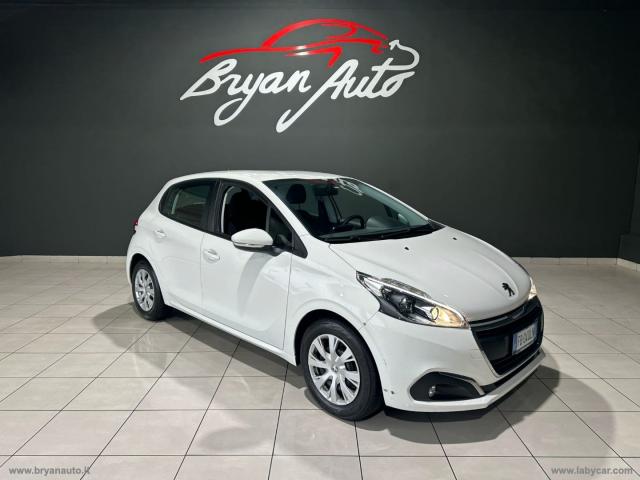 Auto - Peugeot 208 puretech 82 5p. allure