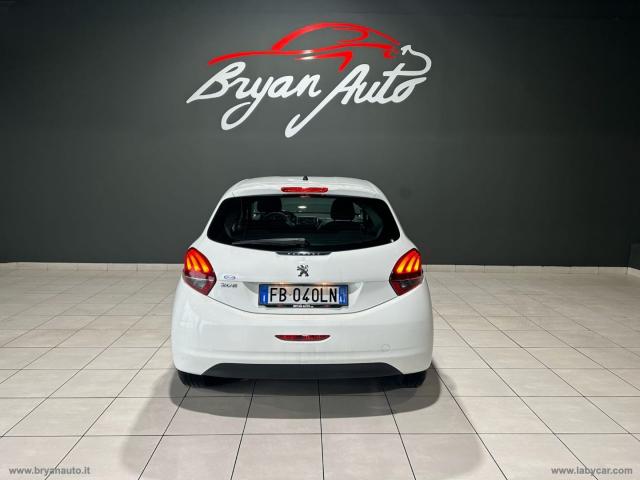 Auto - Peugeot 208 puretech 82 5p. allure