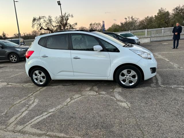 Auto - Kia venga 1.6 crdi 128 cv cool