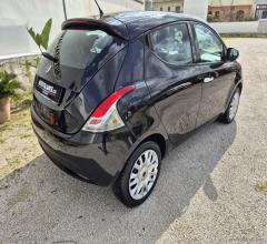 Auto - Lancia ypsilon 1.2 69 cv unyca