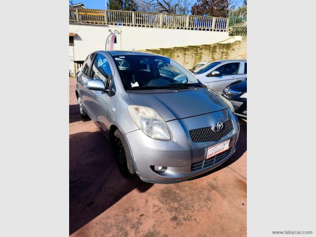 Toyota yaris 1.3 5p. m-mt navi