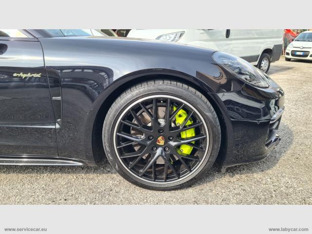 Auto - Porsche panamera 4 e-hybrid sport turismo