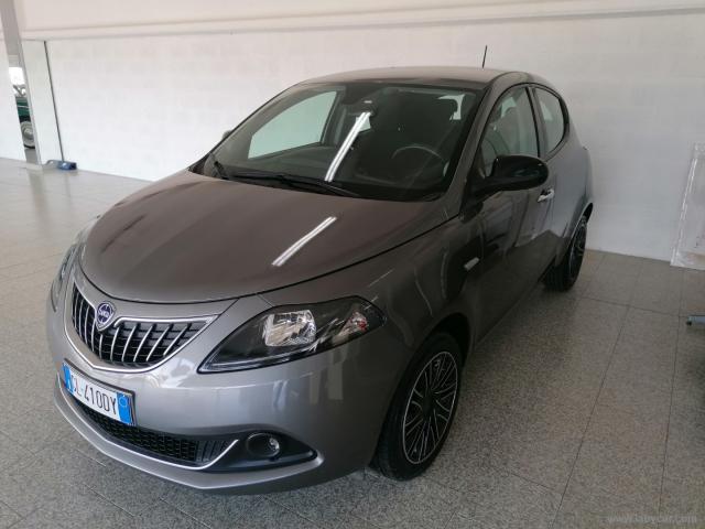 Lancia ypsilon 1.0 firefly 5p.s&s hyb. eco gold