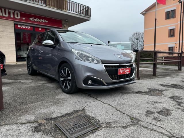 Peugeot 208 puretech 82 s&s 5p. signature