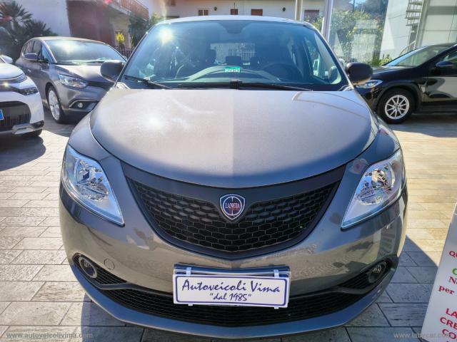 Auto - Lancia ypsilon 1.2 69 cv 5p. gpl ecochic ele.bl