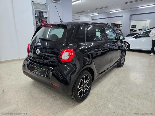 Auto - Smart forfour 70 1.0 prime