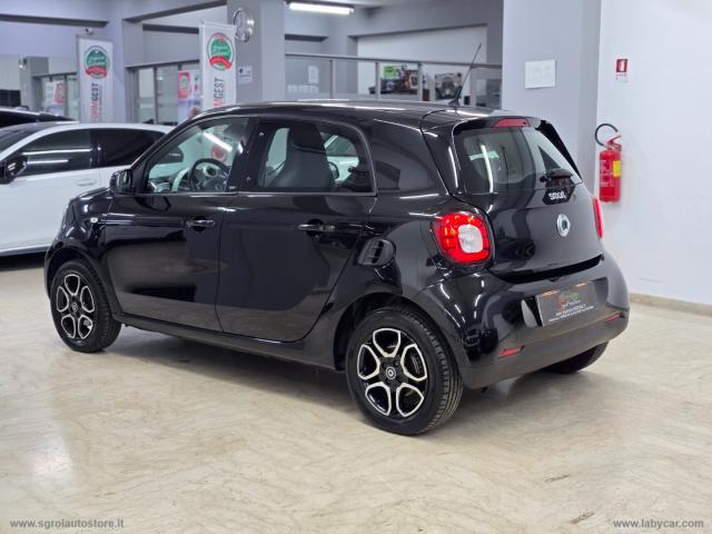 Auto - Smart forfour 70 1.0 prime