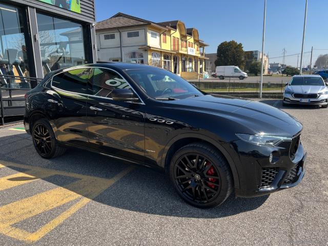 Auto - Maserati levante v6 diesel awd gransport