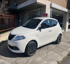 Auto - Lancia ypsilon 1.0 firefly 5p. s&s hybrid oro